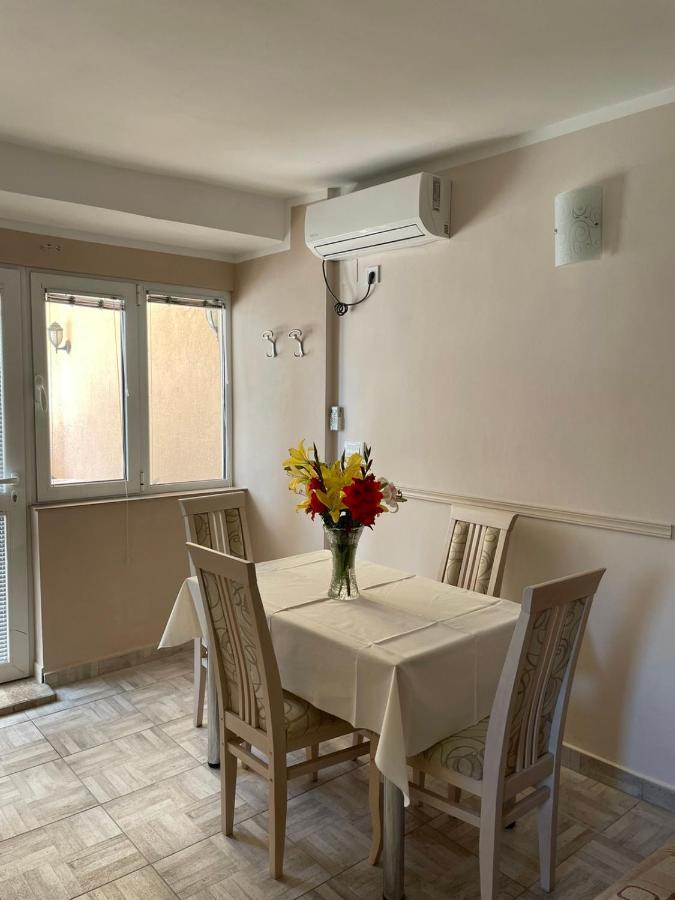 Apartman Pijavica Bijela Kültér fotó