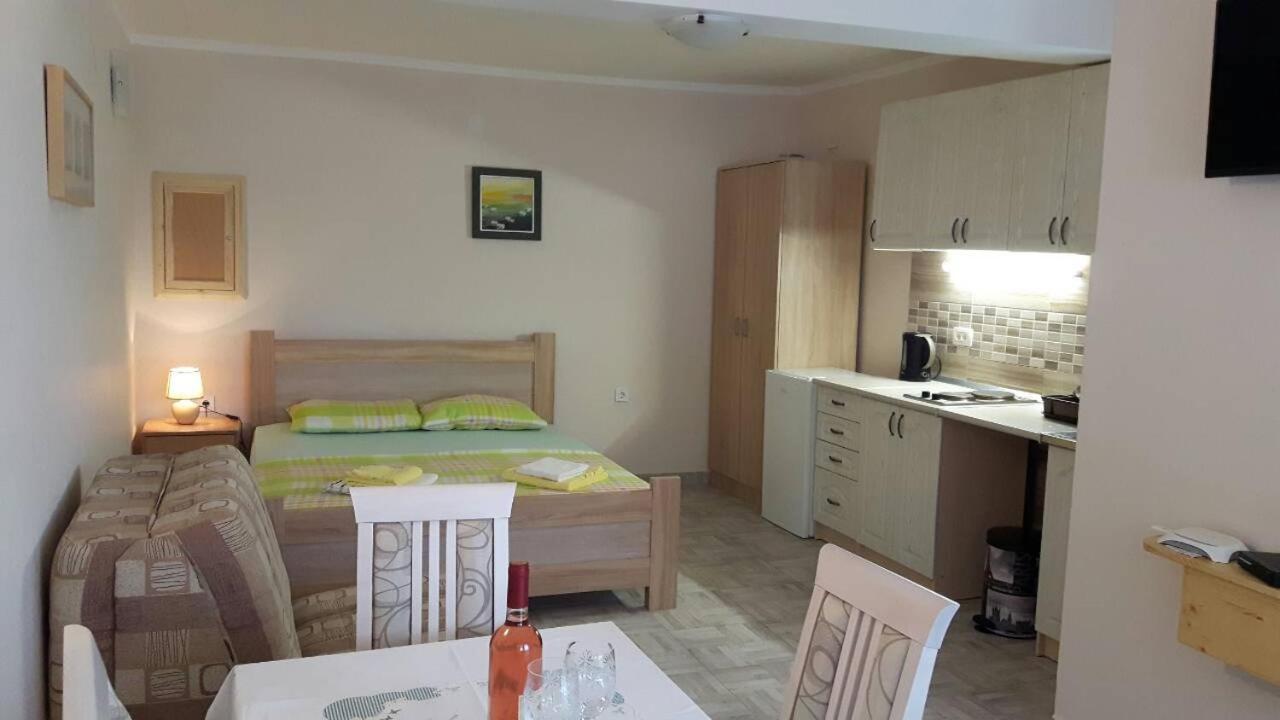 Apartman Pijavica Bijela Kültér fotó